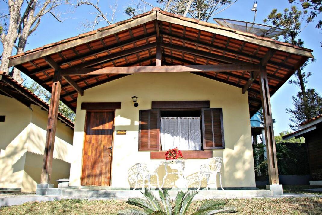 Pousada Casa Amarela Piracaia Εξωτερικό φωτογραφία